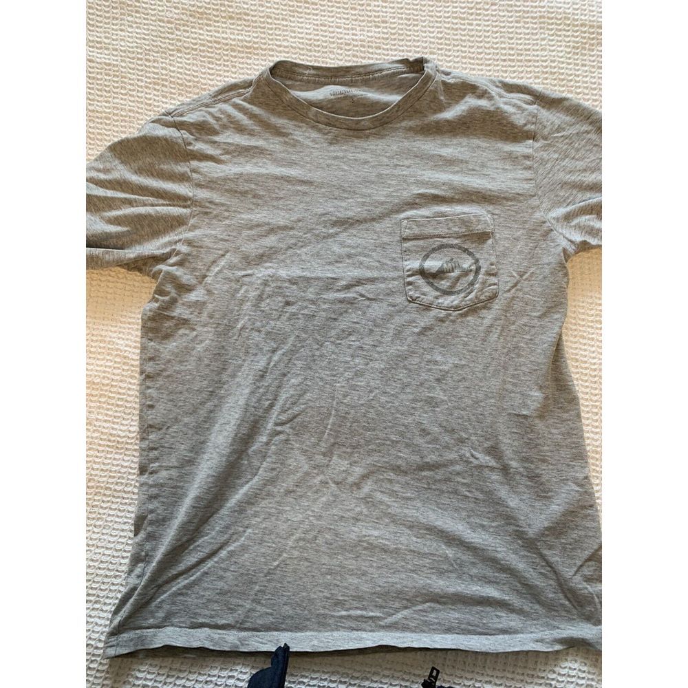 Vineyard Vines Short Sleeve Shirt‎ Youth Boy Size 5 Pocket Graphic